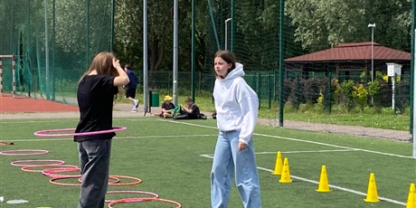 Powiększ grafikę: Konkurs hula hop