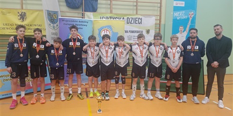 I miejsce finale Wojewódzkim Szkół Podstawowych w Minisiatkówce