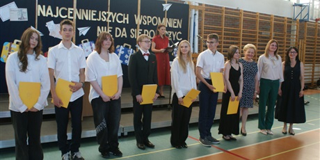 Powiększ grafikę: Zakończenie roku szkolnego 2025/2026 dla uczniów klas ósmych